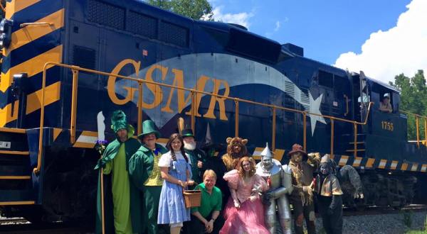 The Wizard Of Oz Train Ride Through North Carolina That’s Nothing Short Of Magical