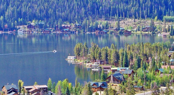 The Underrated Lake Near Denver That’s Perfect For A Summer Day