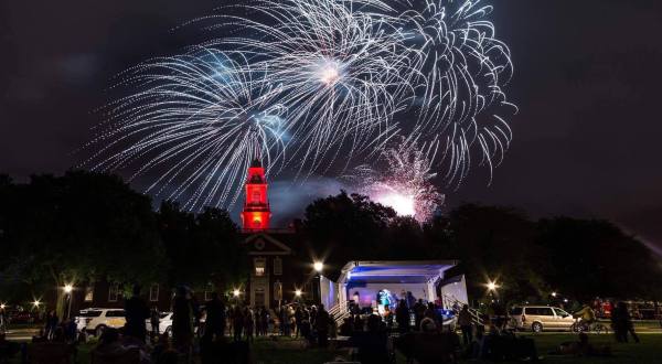 You Won’t Want To Miss These Incredible Fireworks Shows In Delaware This Year