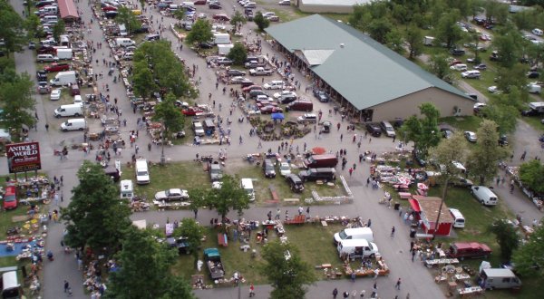 Everyone In Buffalo Should Visit This Epic Flea Market At Least Once