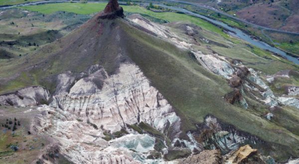 Oregon’s Hidden Natural Wonder Is Like Nothing You’ve Ever Seen