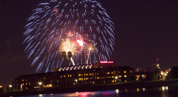 You Won’t Want To Miss These Incredible Fireworks Shows In Minnesota This Year