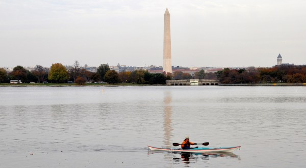 10 Perfect Places To Kayak And Canoe Around Washington DC This Summer