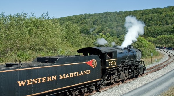 You’ll Absolutely Love A Ride On This Majestic Mountain Train In Maryland This Summer