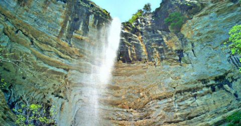 This Arkansas Waterfall Is The Only One Of Its Kind