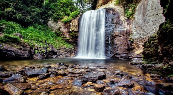 The Perfect Two Day Itinerary In North Carolina’s Land Of Waterfalls