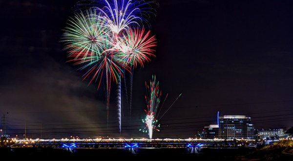 You Won’t Want To Miss These Incredible Fireworks Shows In Arizona This Year