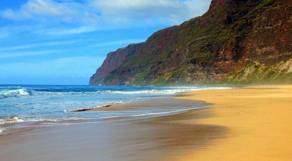 Nobody Will Bother You At Hawaii’s Most Secluded And Beautiful Beach