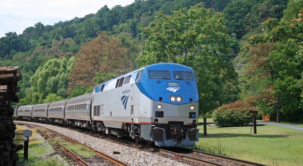 You’ll Absolutely Love A Ride On Virginia’s Majestic Mountain Train This Summer
