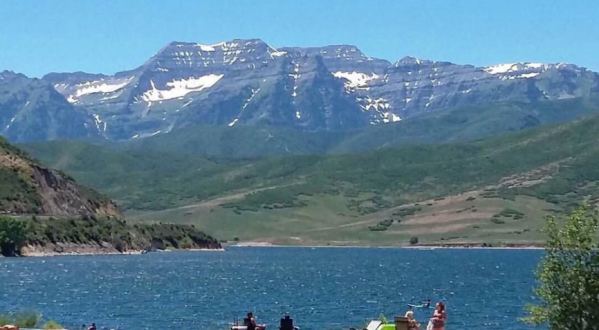 The Underrated Utah Lake That’s Perfect For A Summer Day