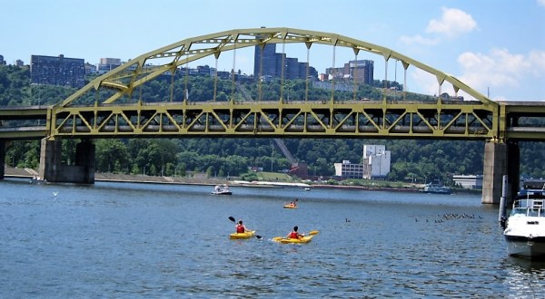 10 Perfect Places To Kayak And Canoe Around Pittsburgh This Summer