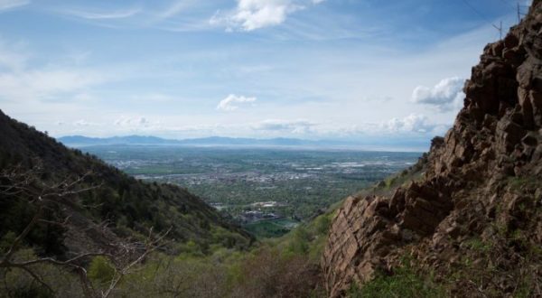 This Utah Trail Takes You To The Most Beautiful Place Ever