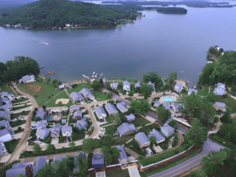 Stay At This Amazing Alabama Lake Resort For The Ultimate Summer Vacation