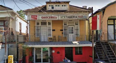 This Restaurant In New Orleans Doesn't Look Like Much - But The Food Is Amazing