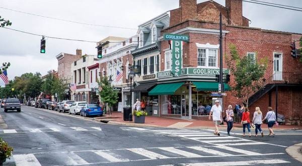 11 Tiny Towns Around Washington DC That Come Alive In The Summertime