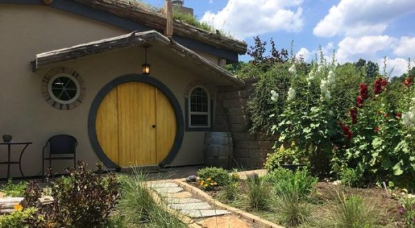 Spend The Night In The Shire Of Illinois And Live Like A Hobbit