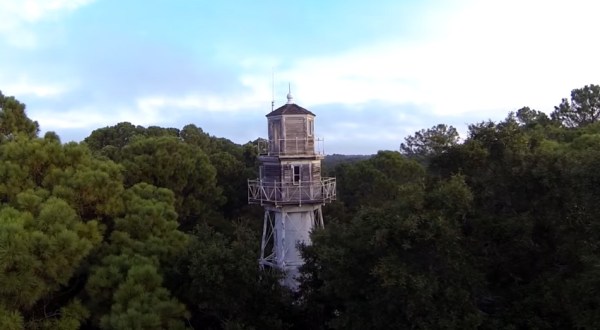 A Trip To The Oddest Lighthouse In South Carolina Is Both Amazing and Bizarre