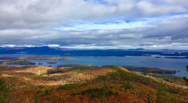 The Hiking Trail Hiding In New Hampshire That Will Transport You To Another World