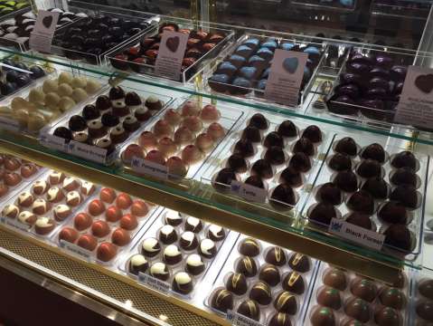 The Chocolate Shop In New Orleans That's Everything You've Dreamed Of And More
