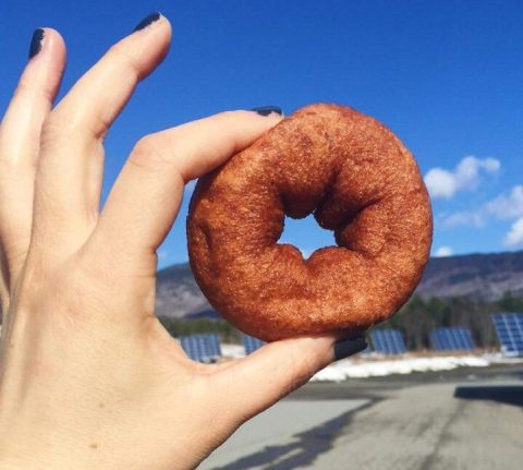 The Cider Donuts At This Vermont Landmark Are Downright Legendary