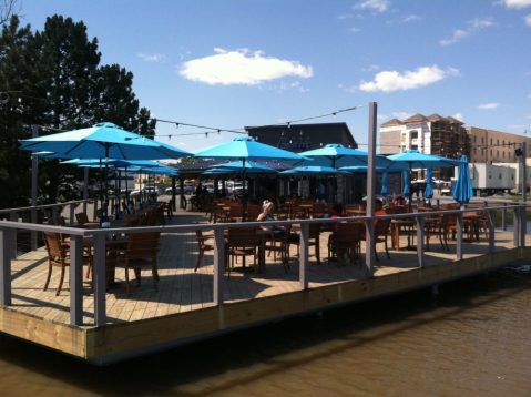 The One Restaurant In Oklahoma That Offers Lakeside Views Unlike Any Other