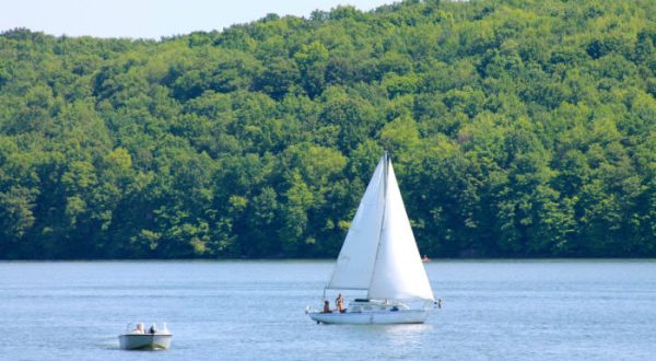 10 Amazing Lake Trips You Need To Take In Pennsylvania This Summer