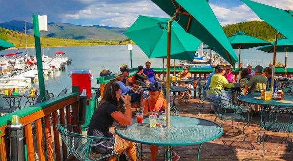 This Secluded Beachfront Restaurant In Colorado Is One Of The Most Magical Places You’ll Ever Eat