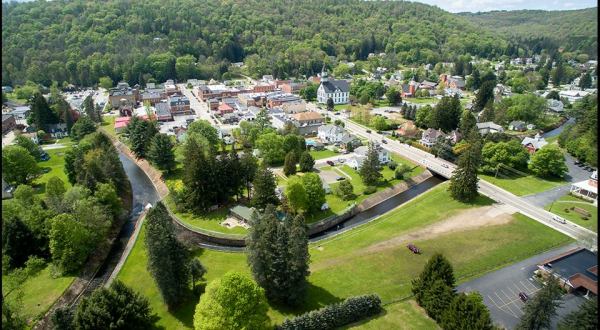 The Most Adorable Town In Pennsylvania Is Perfect For A Summer Day Trip