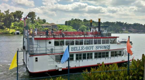 The Riverboat Cruise In Arkansas You Never Knew Existed