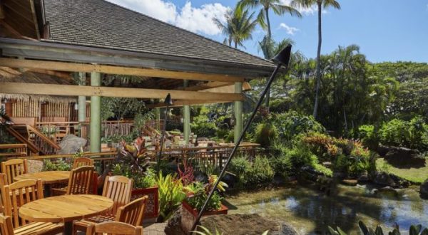 These 12 Restaurants Serve The Best Mai Tais In Hawaii