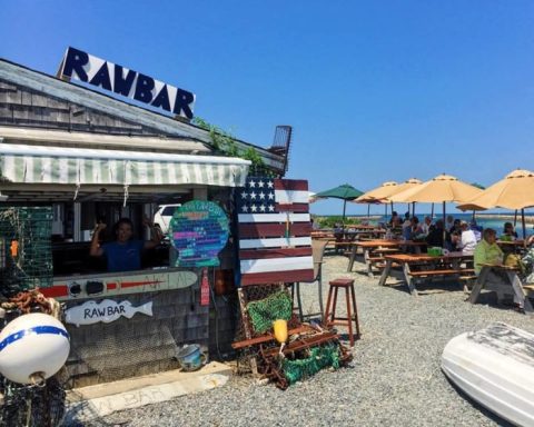This Secluded Beachfront Restaurant In Massachusetts Is One Of The Most Magical Places You'll Ever Eat