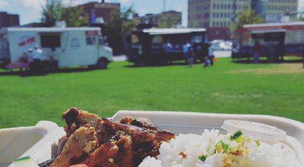 You’ve Never Experienced Anything Like Ohio’s Epic Food Truck Park