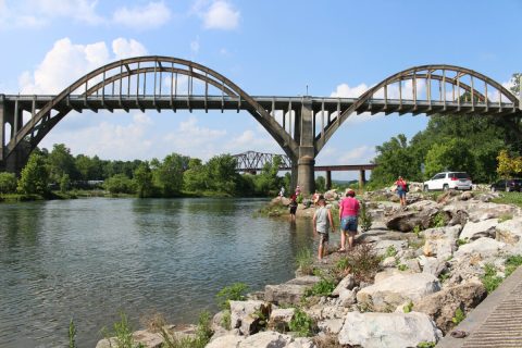 10 Out Of This World Summer Day Trips To Take In Arkansas