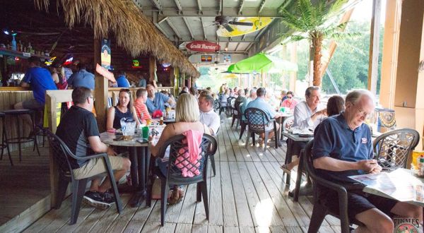 The Tropical Themed Restaurant In Ohio You Must Visit Before Summer’s Over