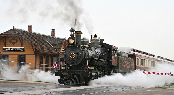 This Epic Train Ride in Dallas – Fort Worth Will Give You An Unforgettable Experience