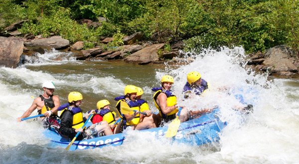 The Insanely Fun Rafting Tour In Tennessee Everyone Will Love