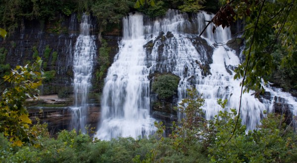 The Hike In Tennessee That Takes You To Not One, But TWO Insanely Beautiful Waterfalls