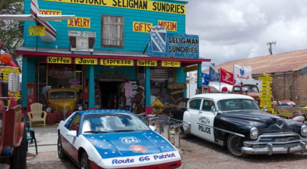 The Small Town Along Route 66 In Arizona With A Story That Will Fascinate You