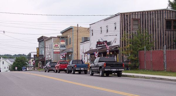 This Tiny Town In West Virginia Is The Best Place To Explore This Summer