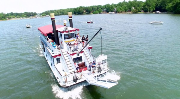 The Riverboat Cruise In North Carolina You Never Knew Existed