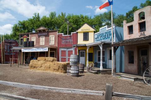 This Amusement Park In Illinois Will Take You Back To The Wild West
