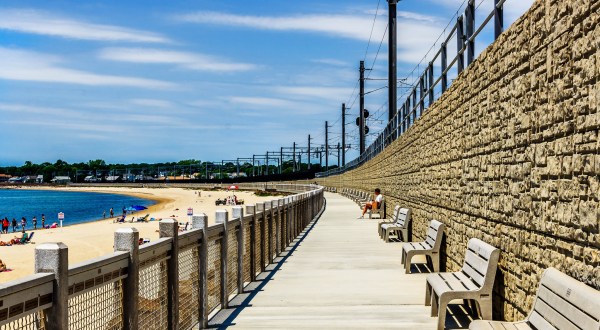 Everyone Must Visit The Most Iconic Boardwalk In Connecticut Before They Die