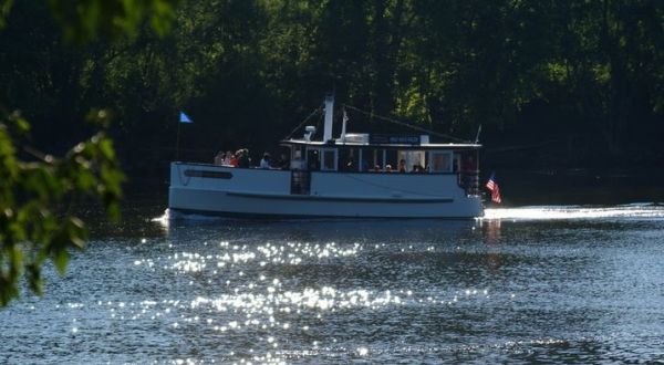 The Riverboat Cruise In Connecticut You Never Knew Existed