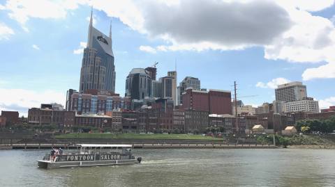 You'll Want To Take This Awesome Honkytonk River Cruise In Nashville