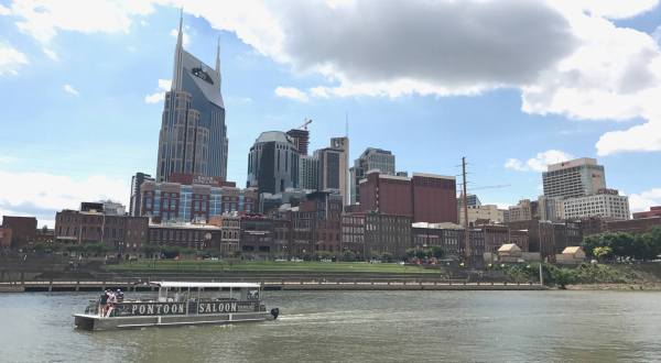 You’ll Want To Take This Awesome Honkytonk River Cruise In Nashville