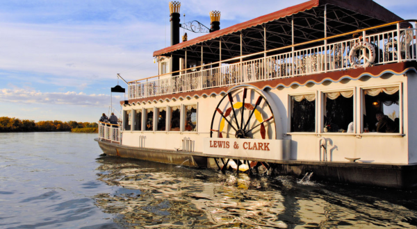 The Riverboat Cruise In North Dakota You Never Knew Existed