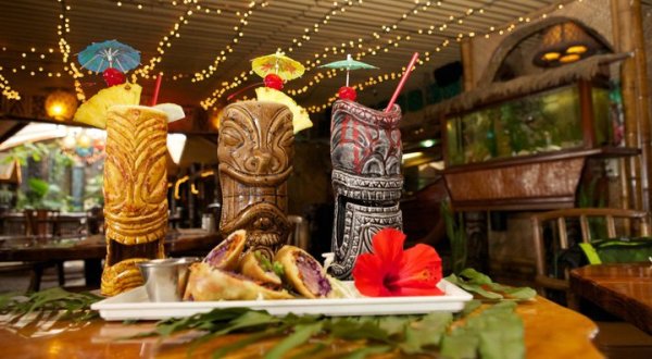 The Original Tiki Restaurant In Hawaii You Must Visit Before Summer’s Over