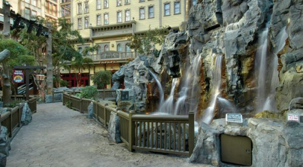 Most People Don’t Know About This Nevada Hotel And Casino’s Living Indoor Park