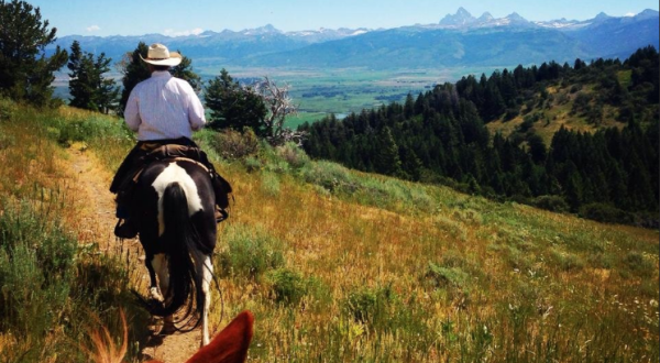 6 Spectacular Horseback Riding Tours In Idaho You Have To Experience