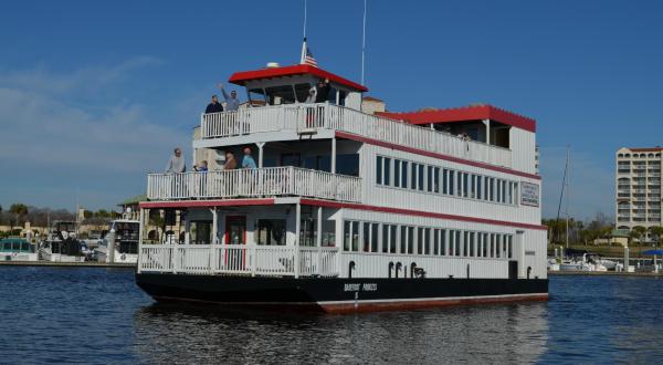 The Riverboat Cruise In South Carolina You Never Knew Existed